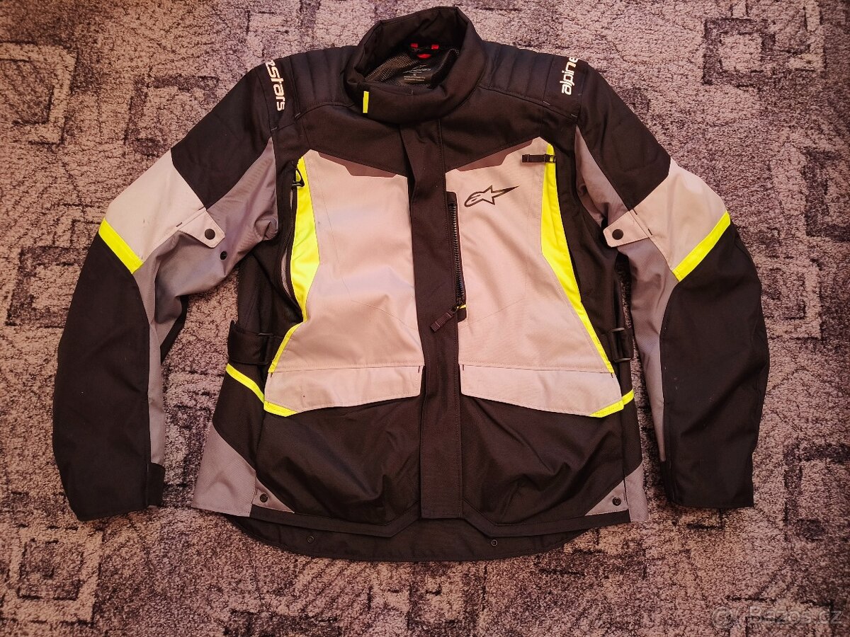 Motorkářské oblečení