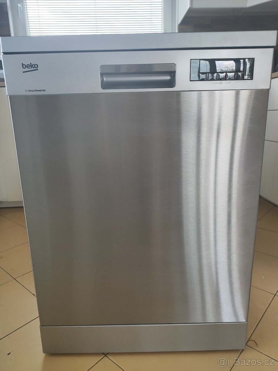 Myčka Beko DFN 26422 X