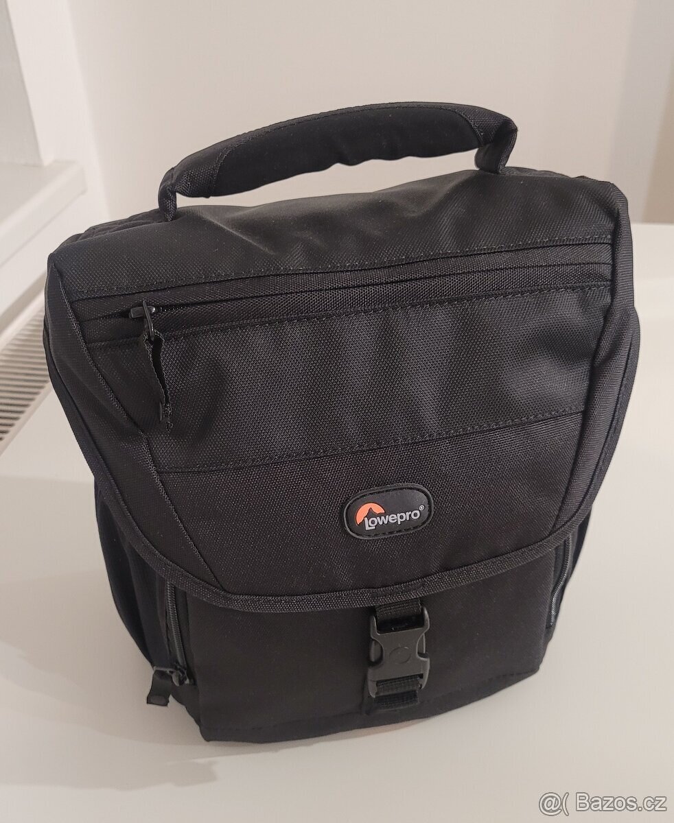 Brašna Lowepro Nova 170 aw - NOVÁ
