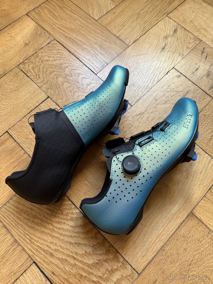 Fizik tempo decos carbon iridescent 42