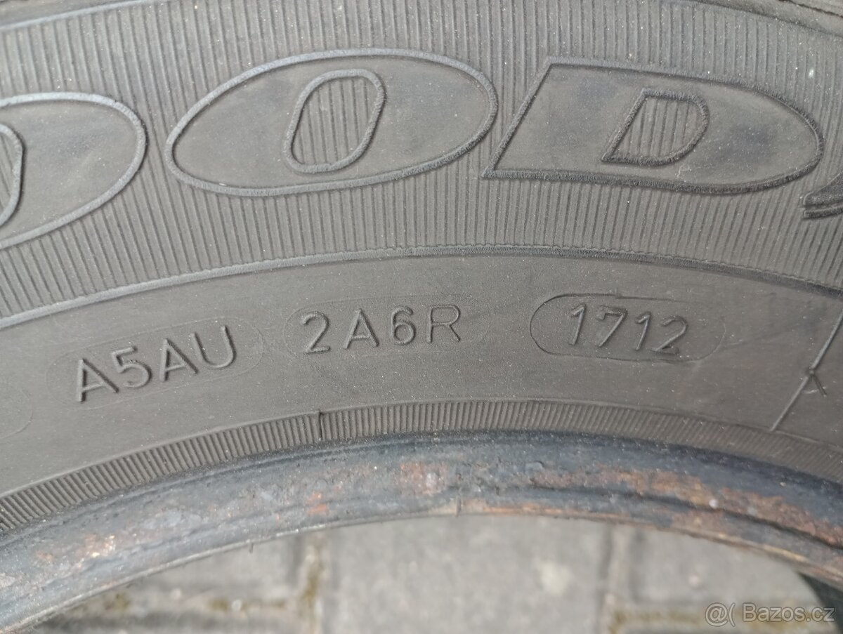 Prodám 4ks letních pneumatik Goodyear 165/70 R14