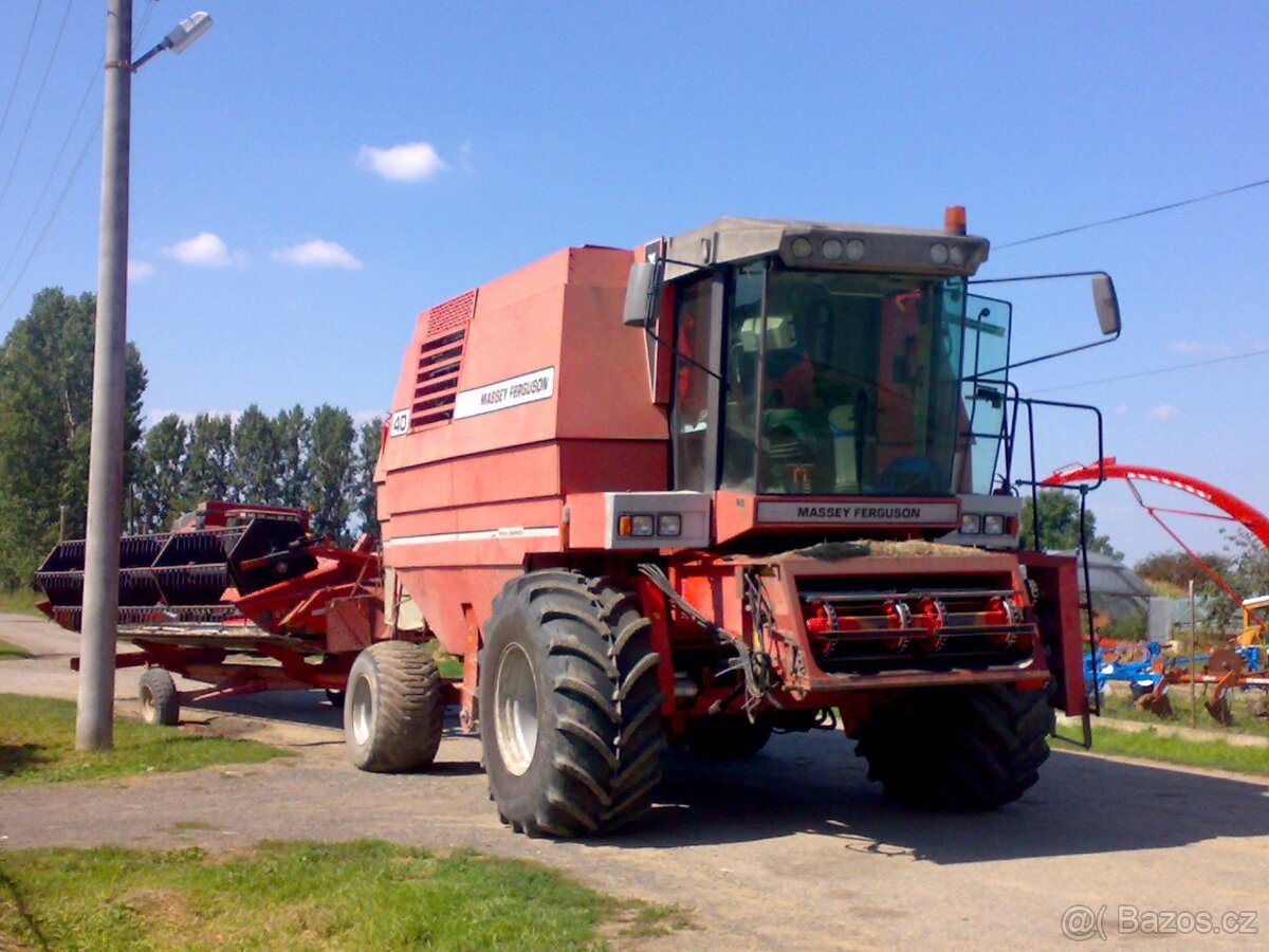 Kombajn Massey Ferguson 40RS,