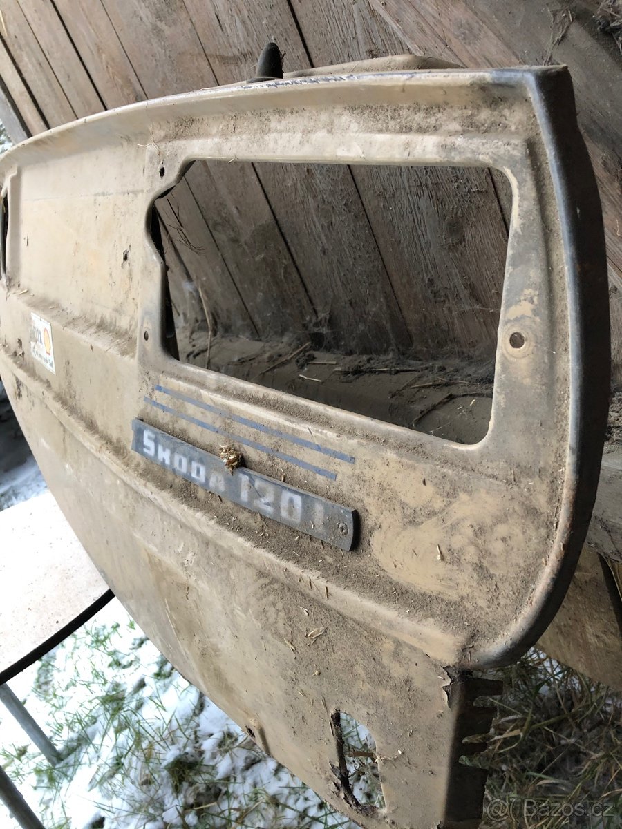 Zadní čelo Škoda 120L M