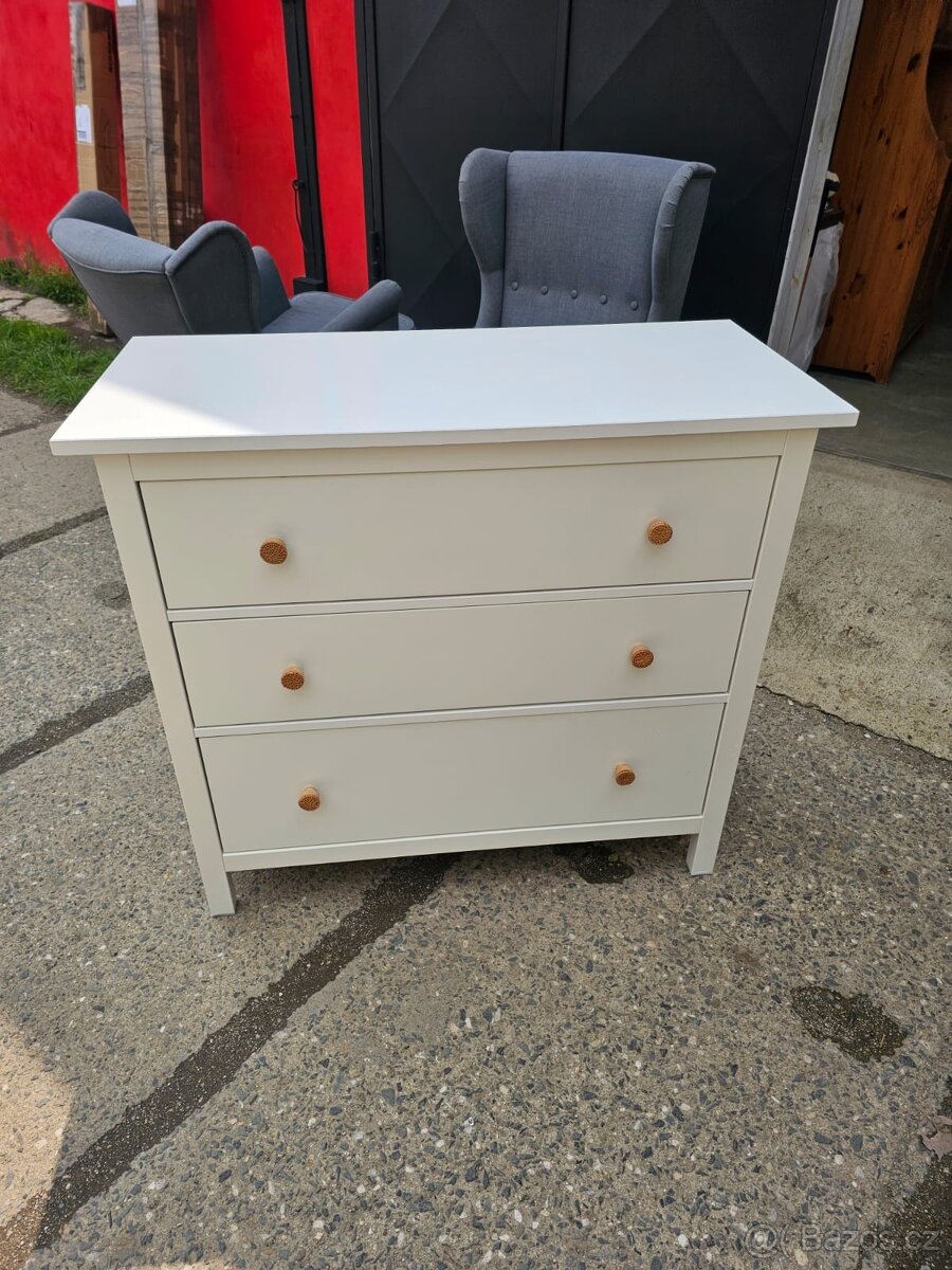 HEMNES KOMODA