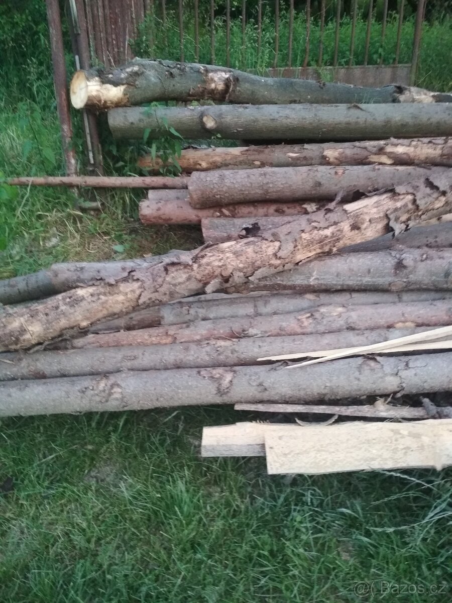 smrkové palivové dřevo