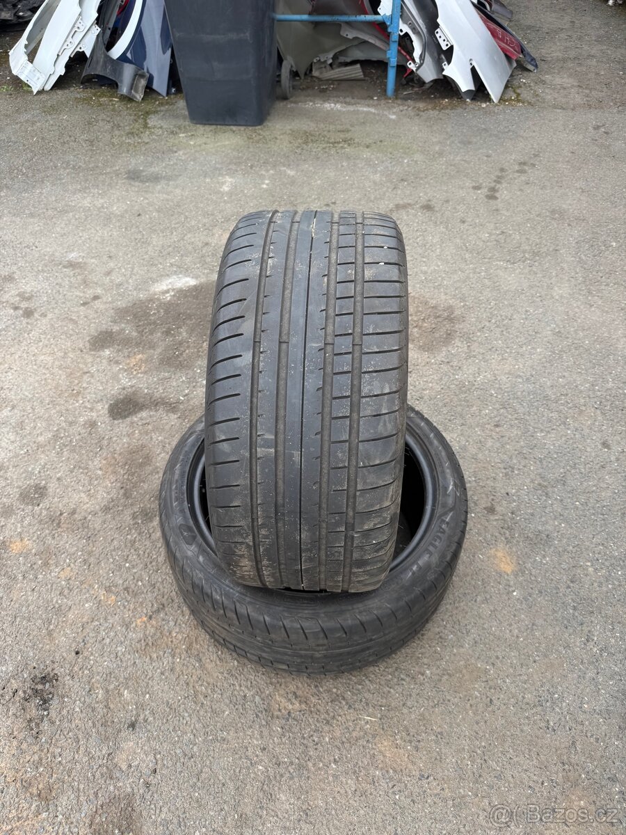 Letní pneu 275/35/19 dva kusy