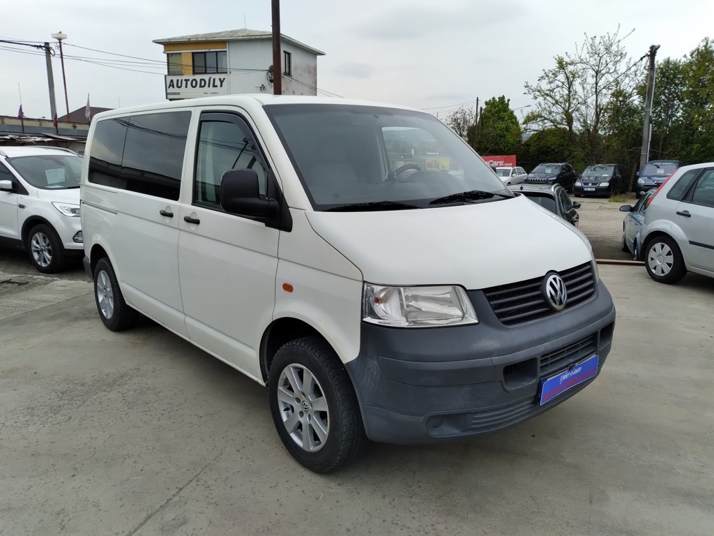 VOLKSWAGEN TRANSPORTER 2.5 TDI 9 MÍST 96kW