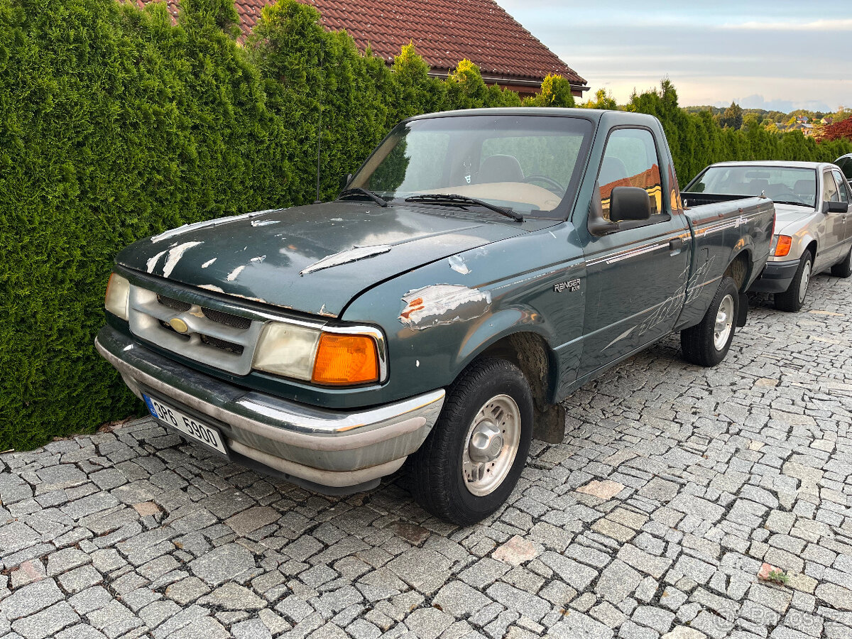 Ford Ranger XL 2,3i, dovoz z Kanady