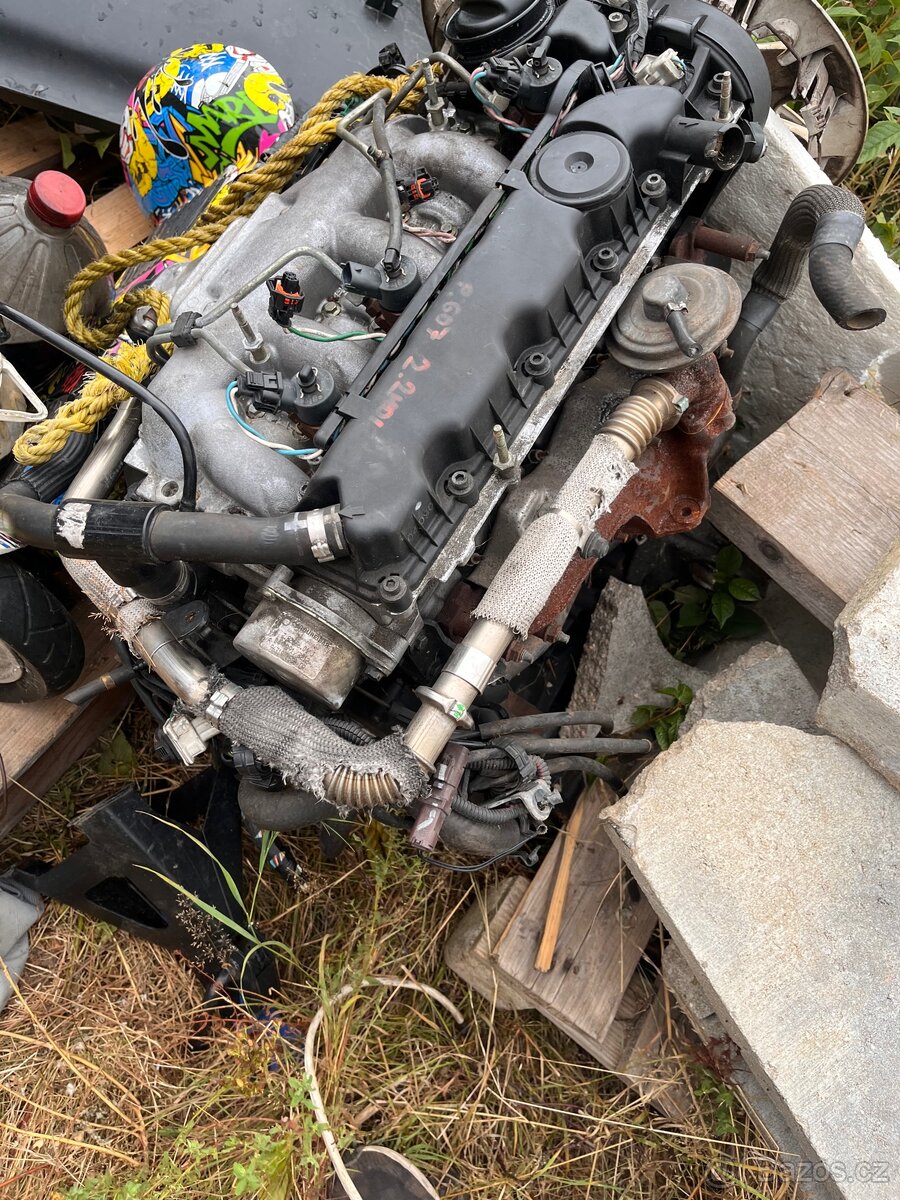 Prodám motor peugeot 607,807,407,atd.. 2.2 hdi 98 kw