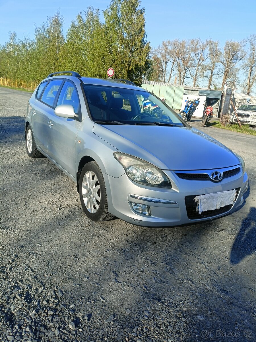 Prodám Hyundai i30 CW, 1.6 92kw, nová spojka, nová stk