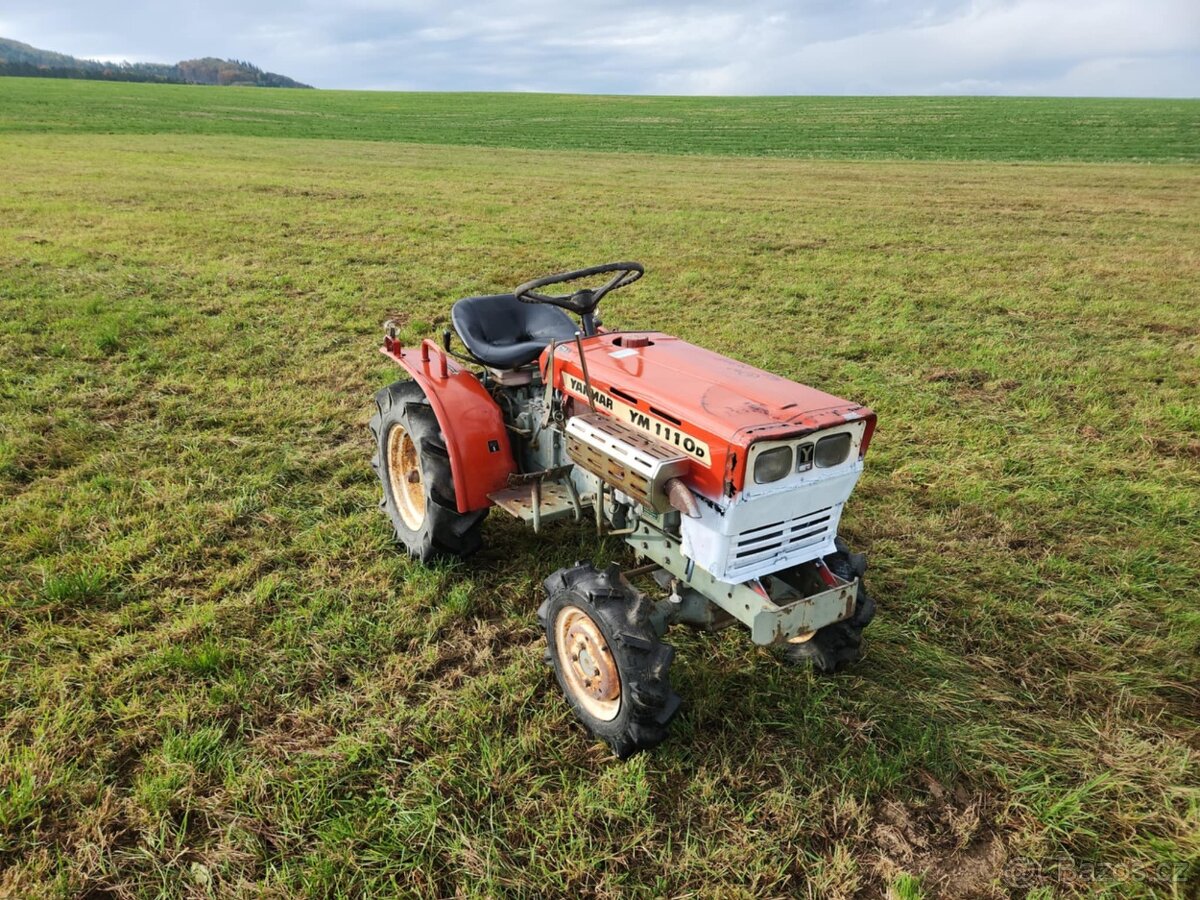 JAPONSKÝ MALOTRAKTOR YANMAR YM1110D 4X4
