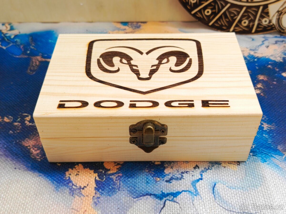 Dřevěná krabička Dodge