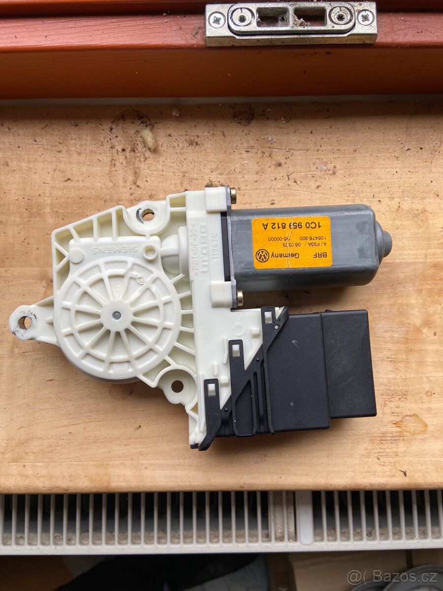 Vw Golf 4/Bora motorky stahování oken