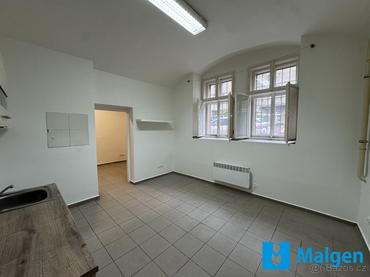 Pronájem kanceláře 28 m², Praha - Smíchov, ev.č. 98250902