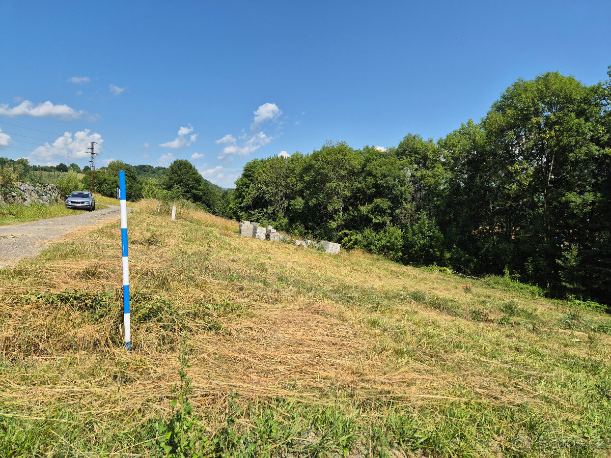 Stavební pozemek ve Vyšehoří