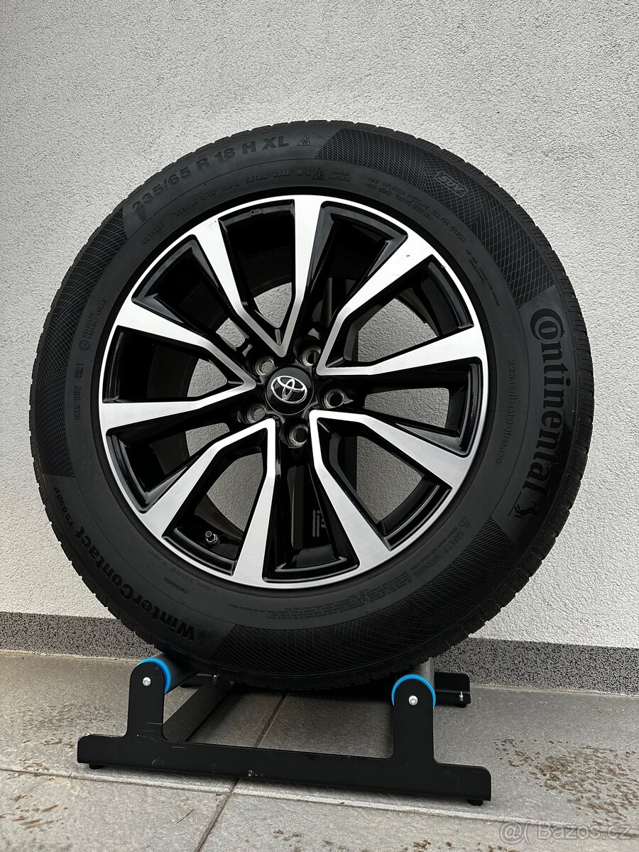 Alu kola 5x114.3 r18 s pneu (high)