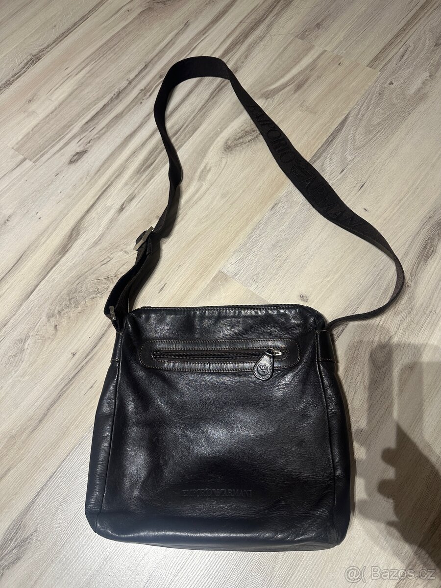 Koená taska pres rameno Emporio Armani