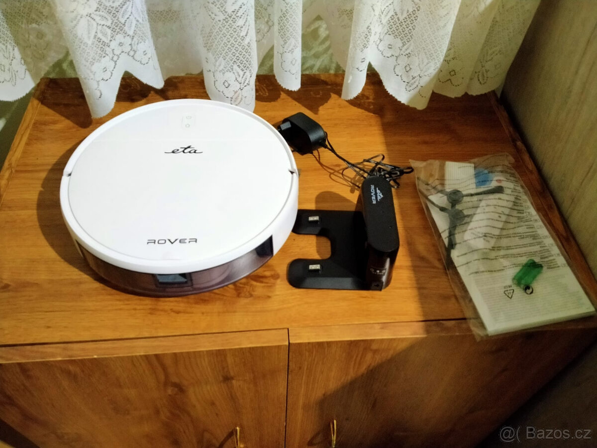 Robotický vysavač ETA ROVER