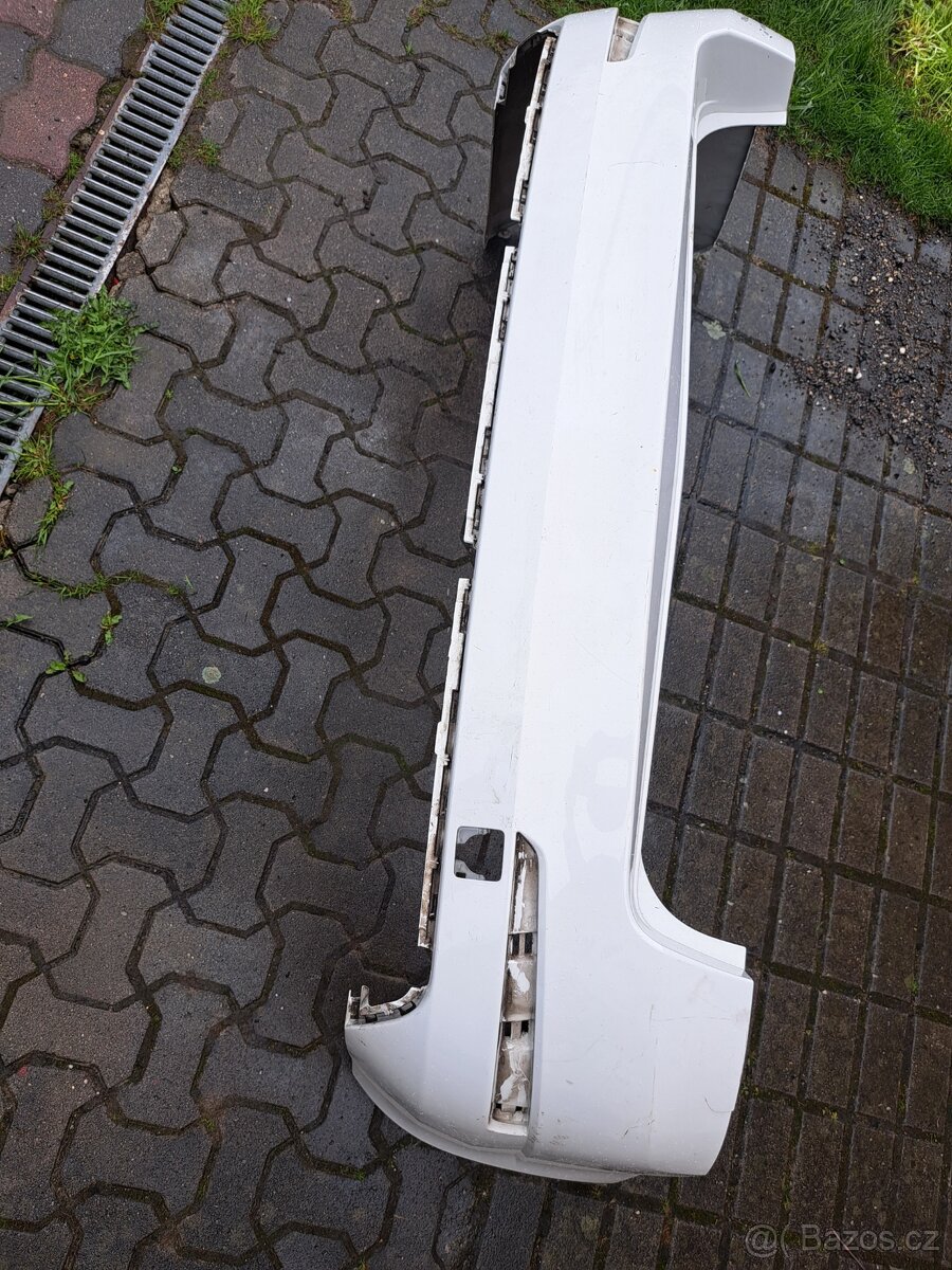 Octavia Combi 3, III, zadní nárazník.