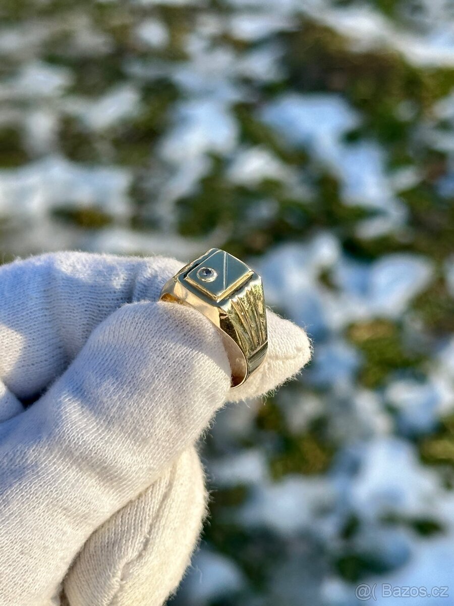 Zlatý prsten 5,58g