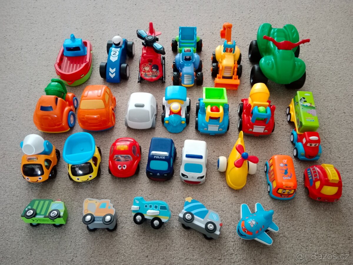 Hračky pro kluky, auta, letadla