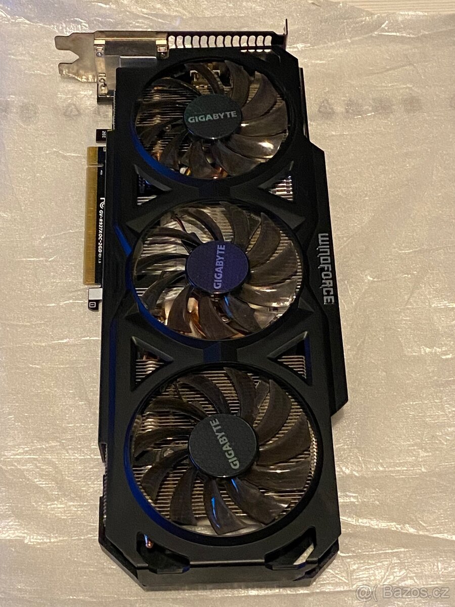 GIGABYTE GV-R927XOC-2GD-GA