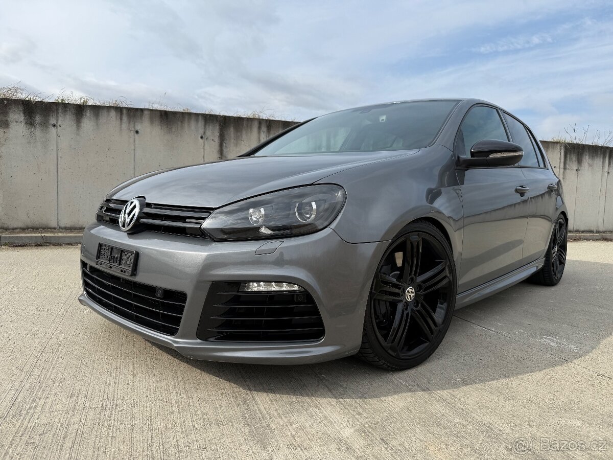 Volkswagen Golf VI R 2.0 TSI DSG