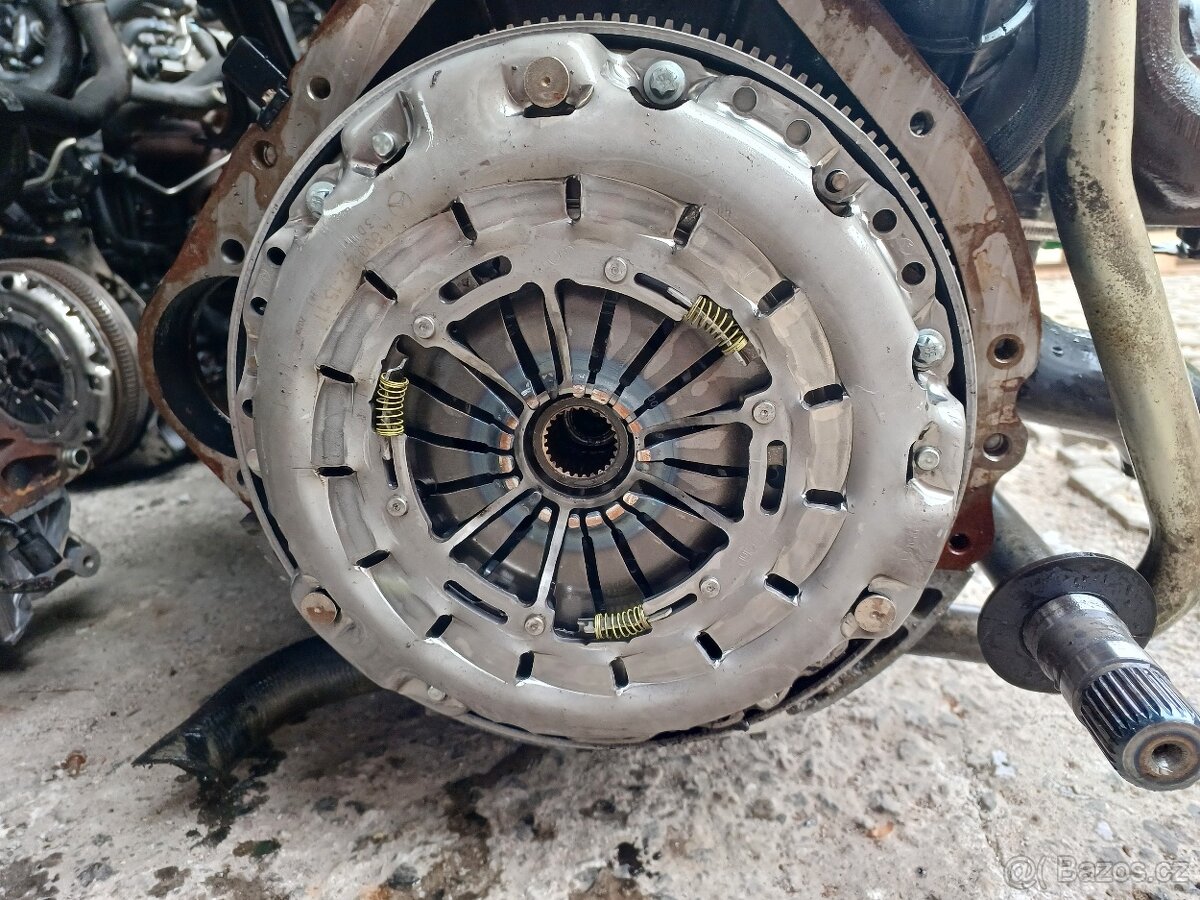 Spojkova sada SACHS 2,2cdi vito viano 638