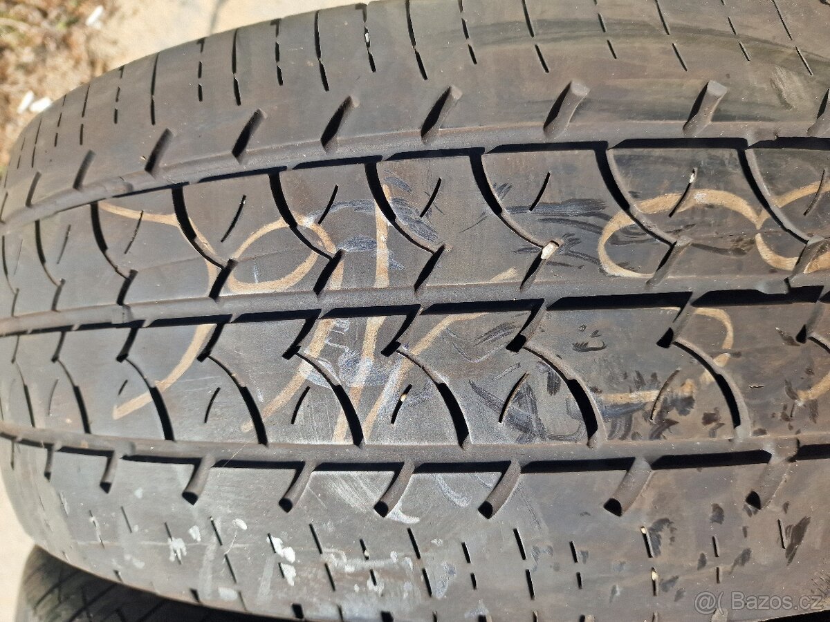 Prodam pneu 215/65/16C
