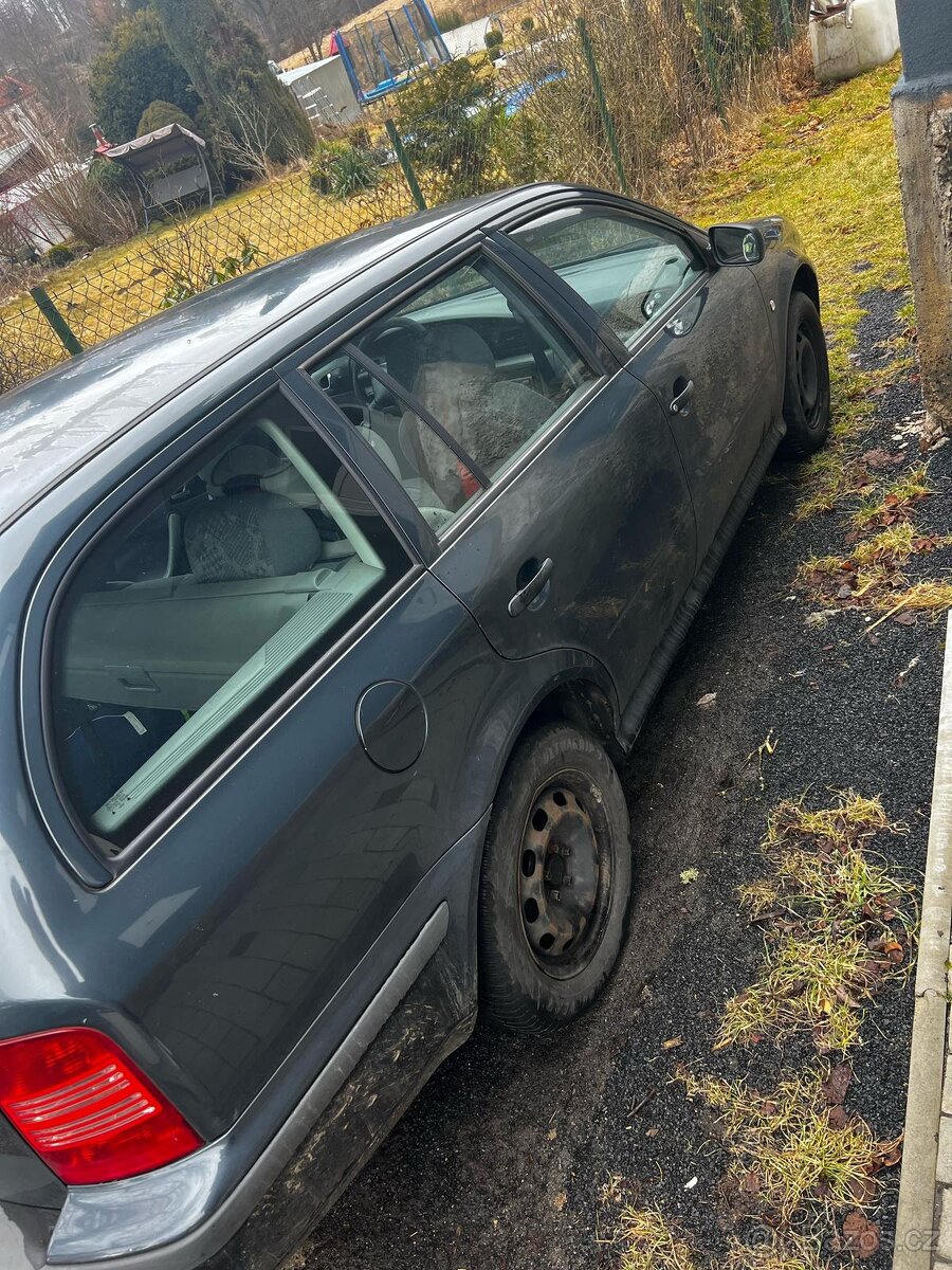 Škoda octavia 1.6 74 kw nova STK