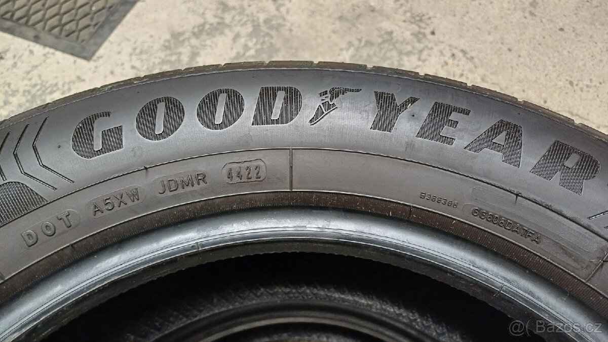 Letní pneu 205/60 r16