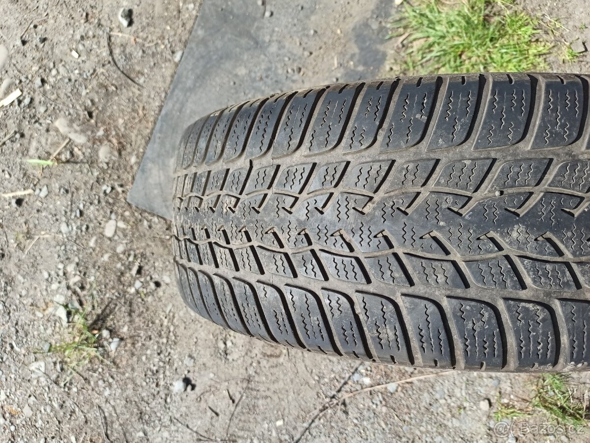 215/55 r16