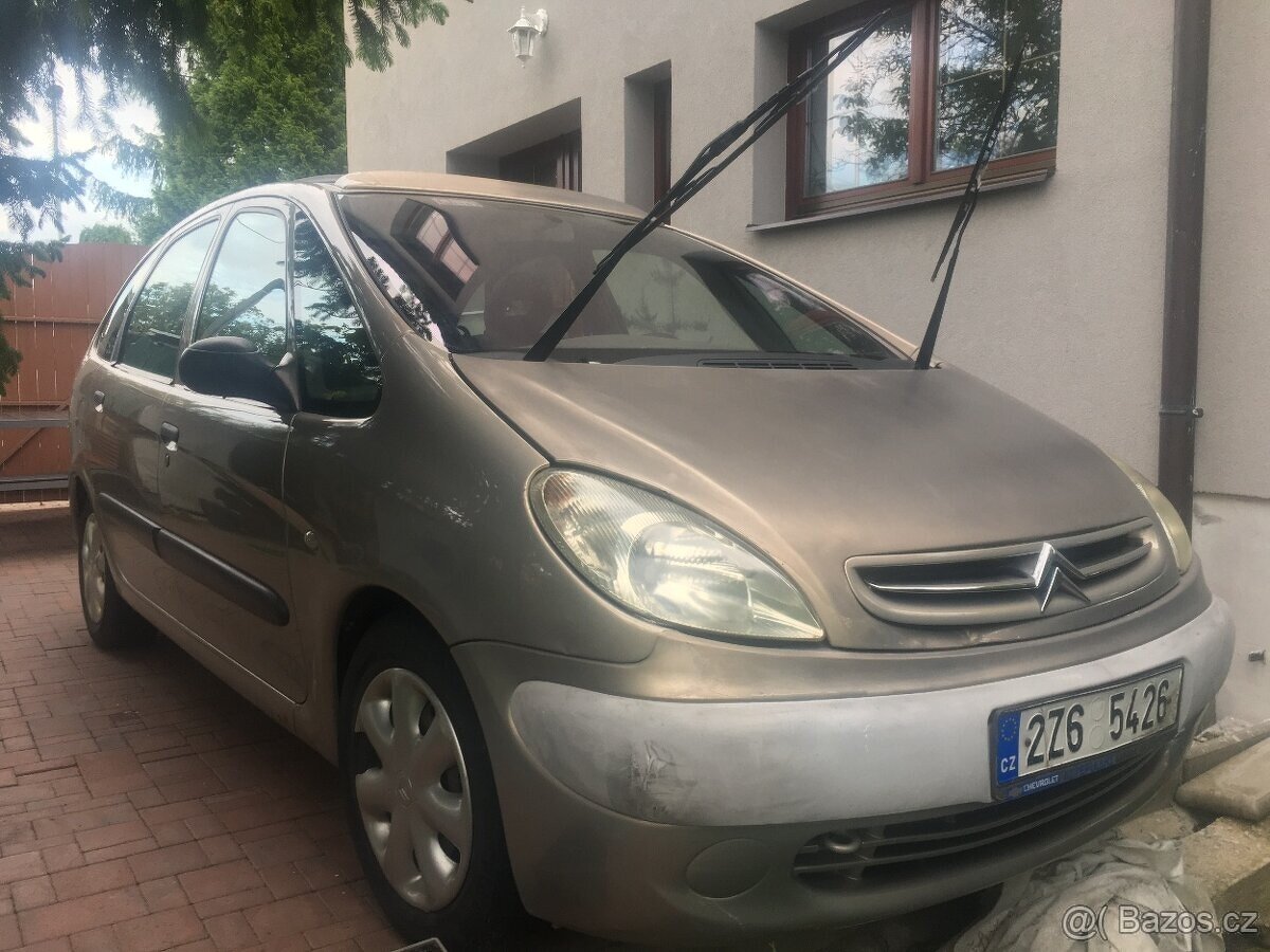Prodám Citroen Xsara Picasso 1,6i na ND cena 3500.-Kč
