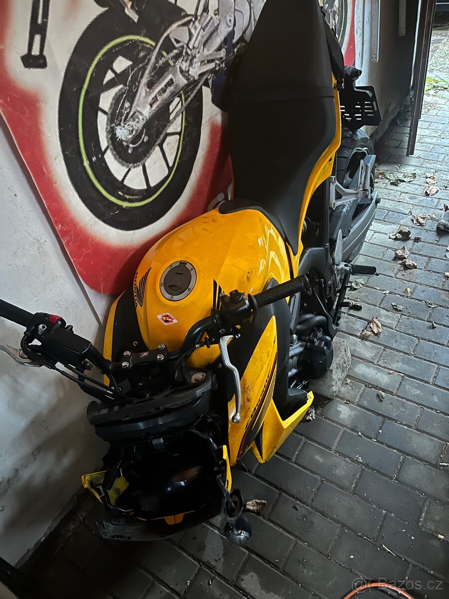 Honda CB 650 F DÍLY