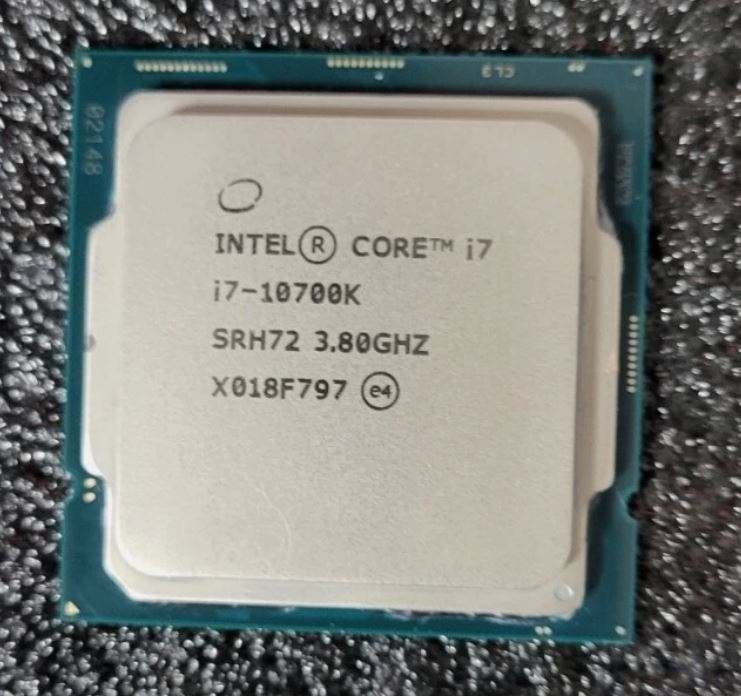 Intel Core i7-10700K, 8C/16T, TDP 125W, bez chladice