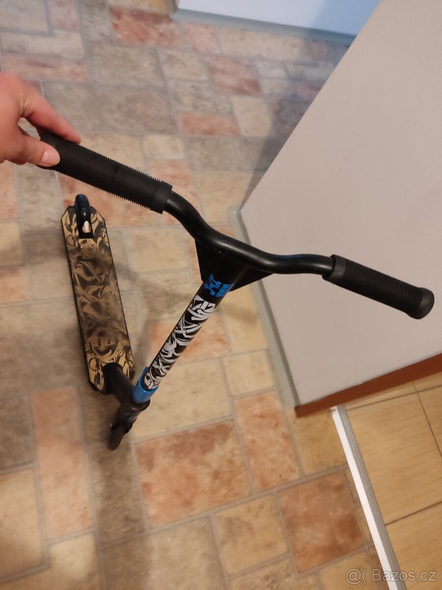 Freestyle koloběžka oxelo
