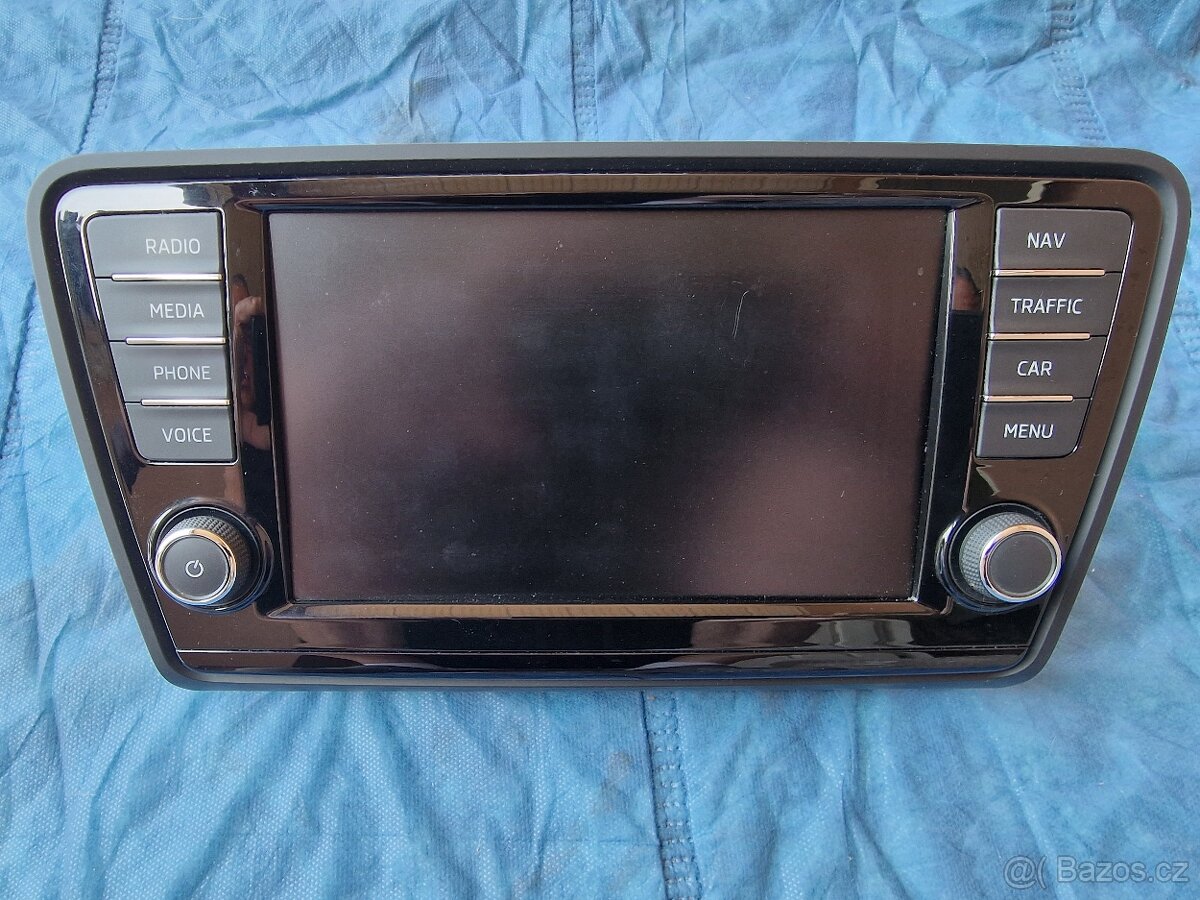 Autoradio skoda octavia 3