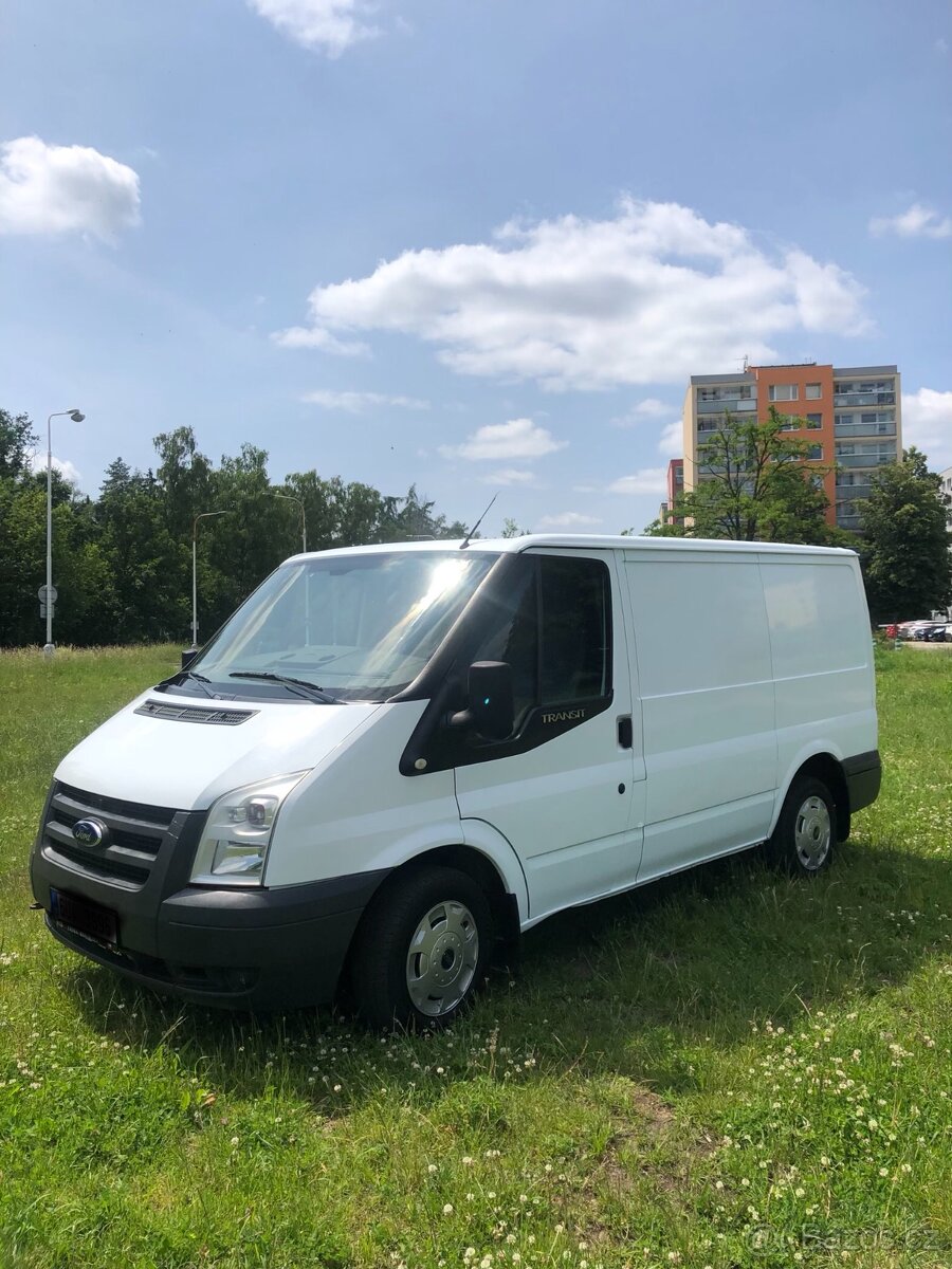 Prodám ford transit 2011 koupeno v ČR.