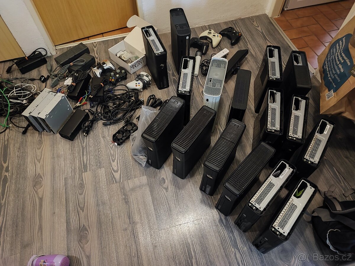 16 Xbox 360: nefunkční na náhradní dily