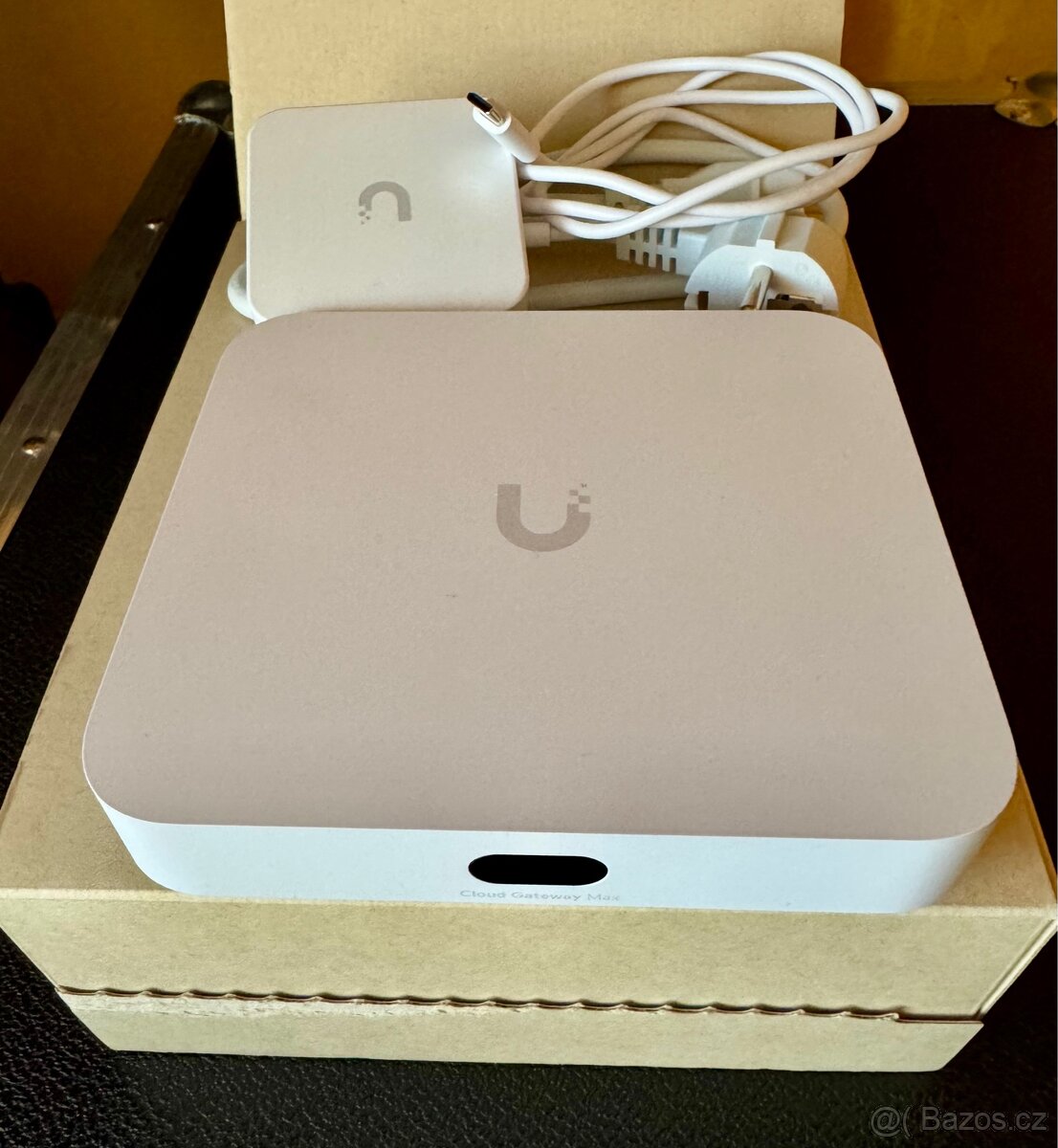 Ubiquiti UniFi Cloud Gateway Max