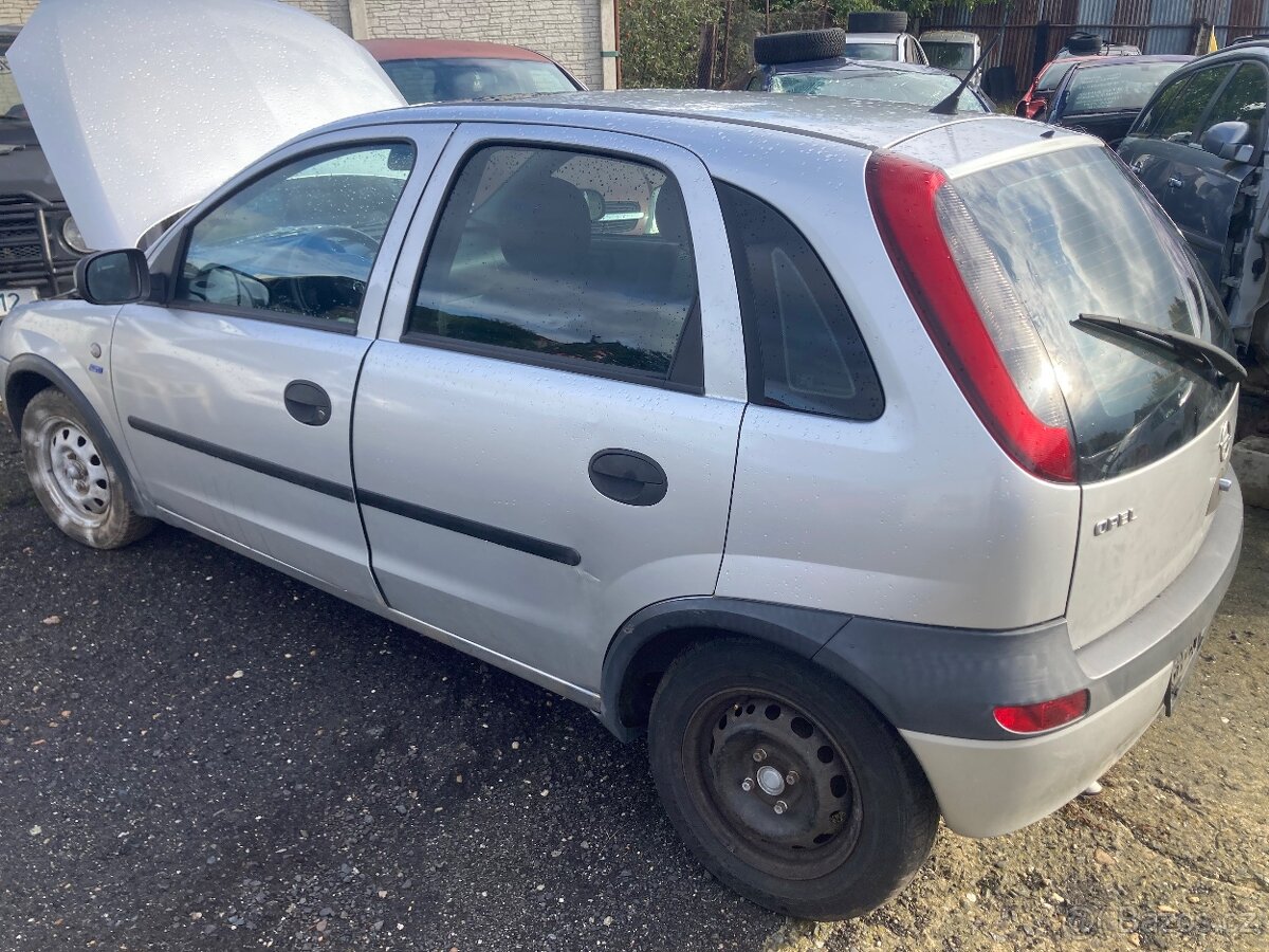 Prodám ND Opel Corsa 1.0i 12V