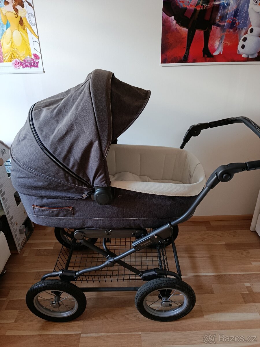 Hluboký kočárek inglesina