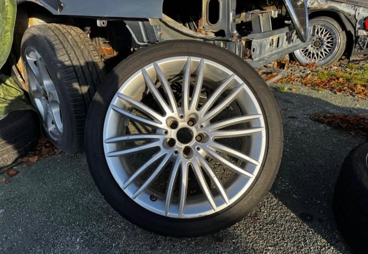 Ronall 5x98 R18 225/40 možno 5x100 s plovoucími šrouby