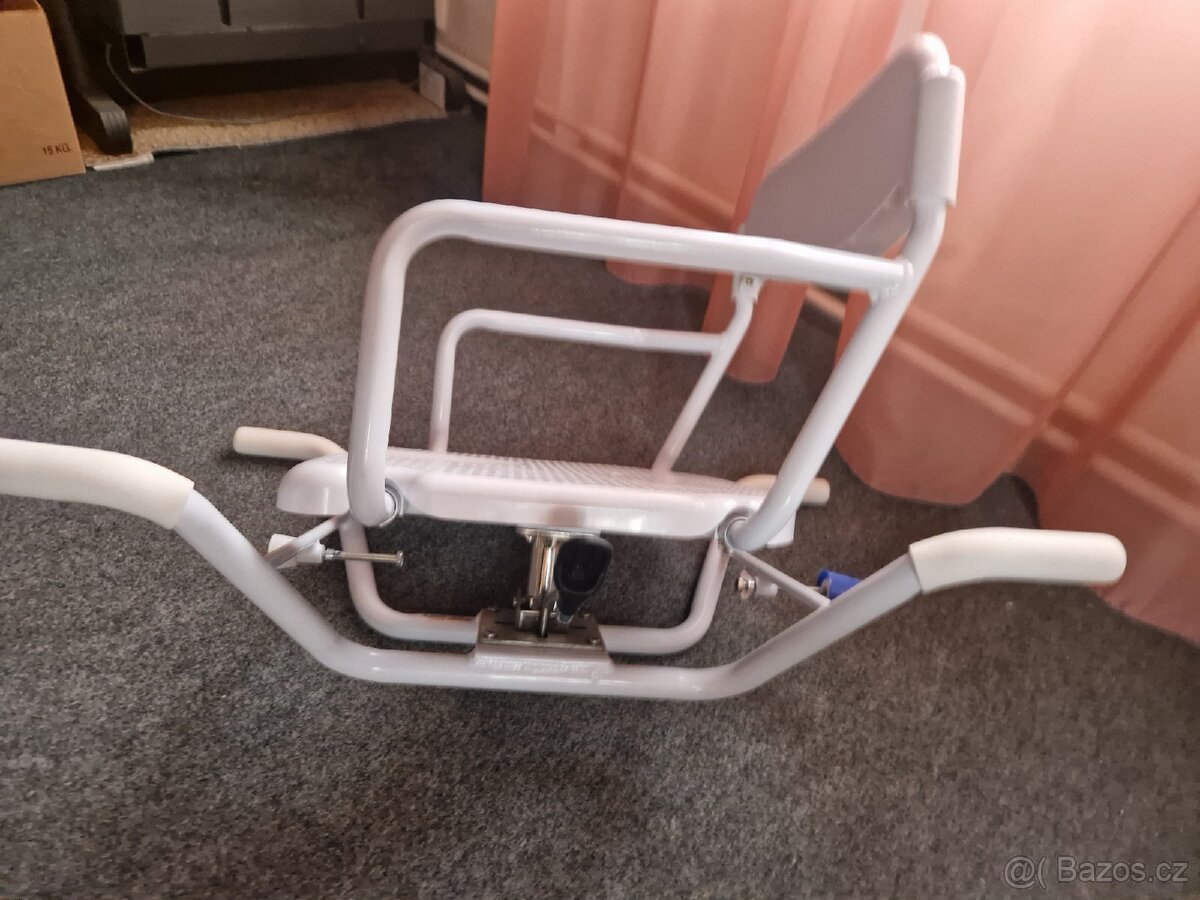 Otočná zodle na vadu invalidní funkční málo pouzivana