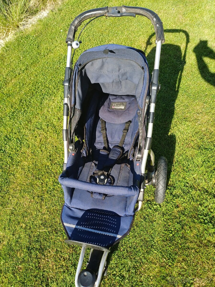 Kočárek sportovní