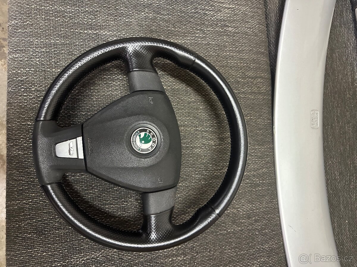 Volant s airbagem Škoda Octavia II RS