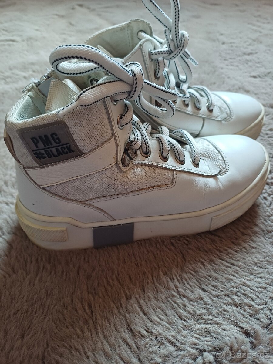 Dívčí kotníkové celoroční kožené boty tenisky vel.31