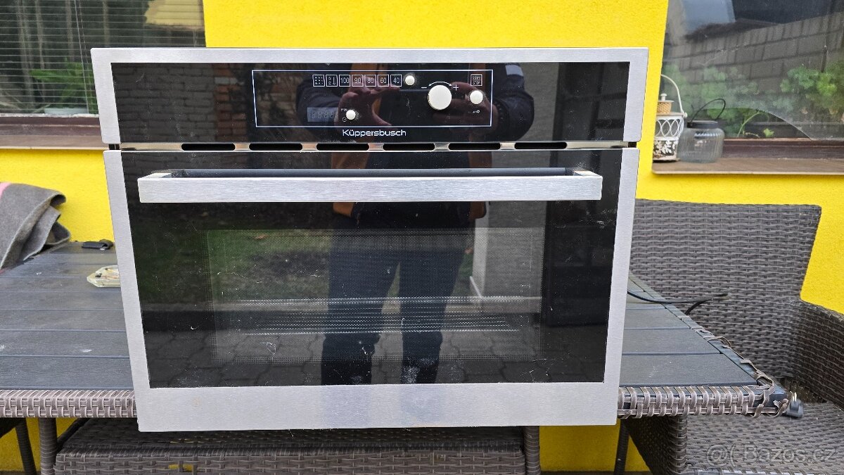 Vestavná kompaktní parní­ trouba Küppersbusch EDG 6200.0E