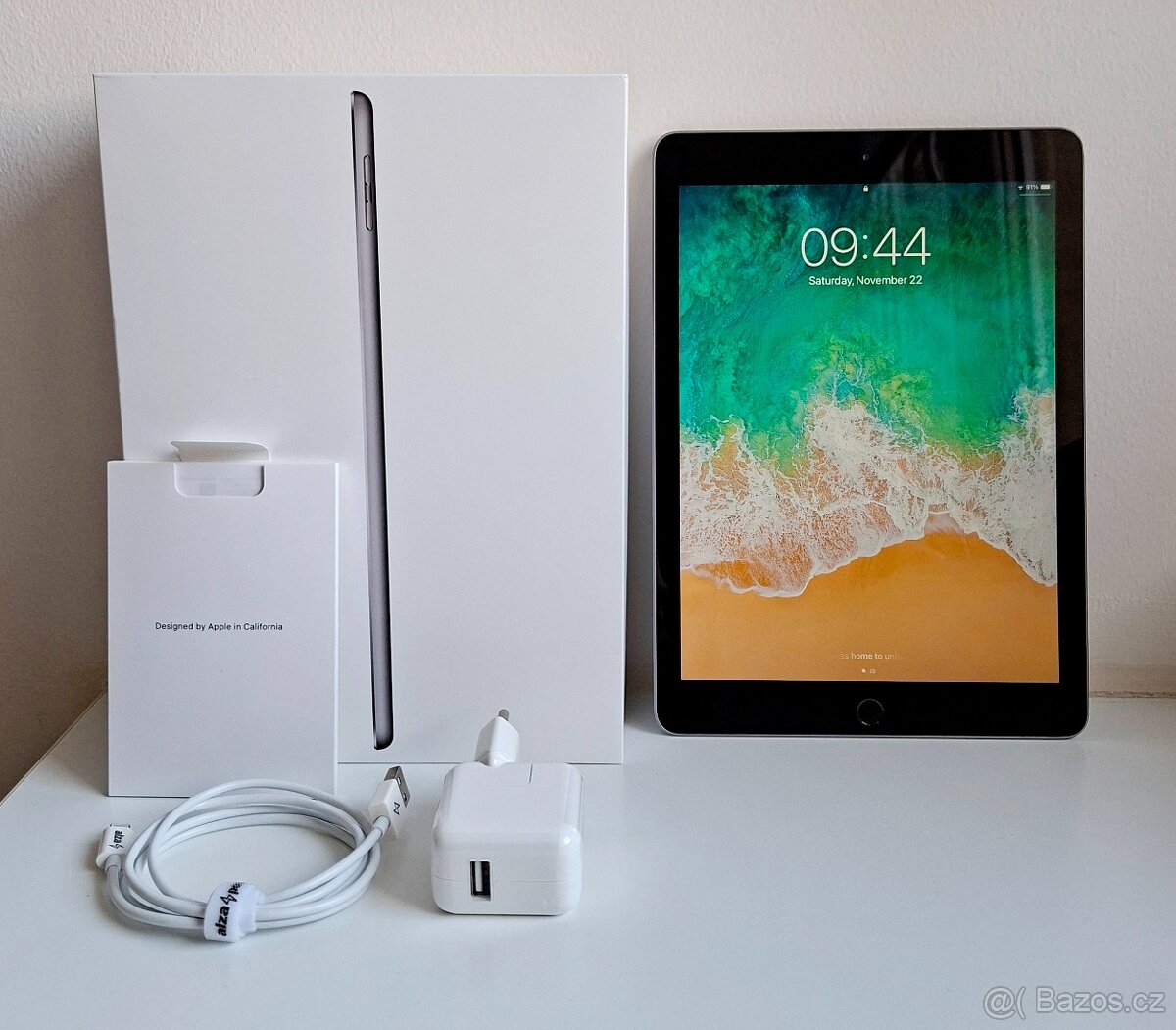 Prodám tablet Apple iPad 6 generace (2018)
