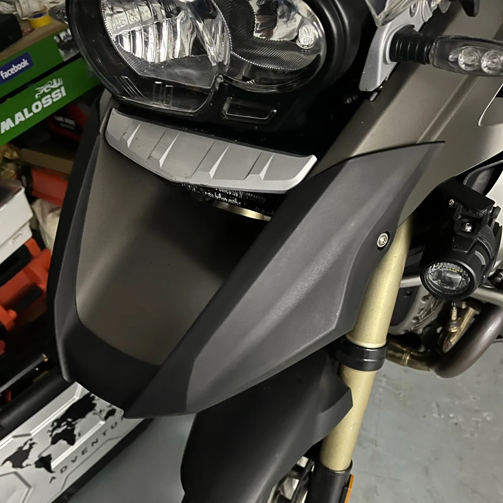 Kryt horního předního blatníku BMW R1200GS 2008-12